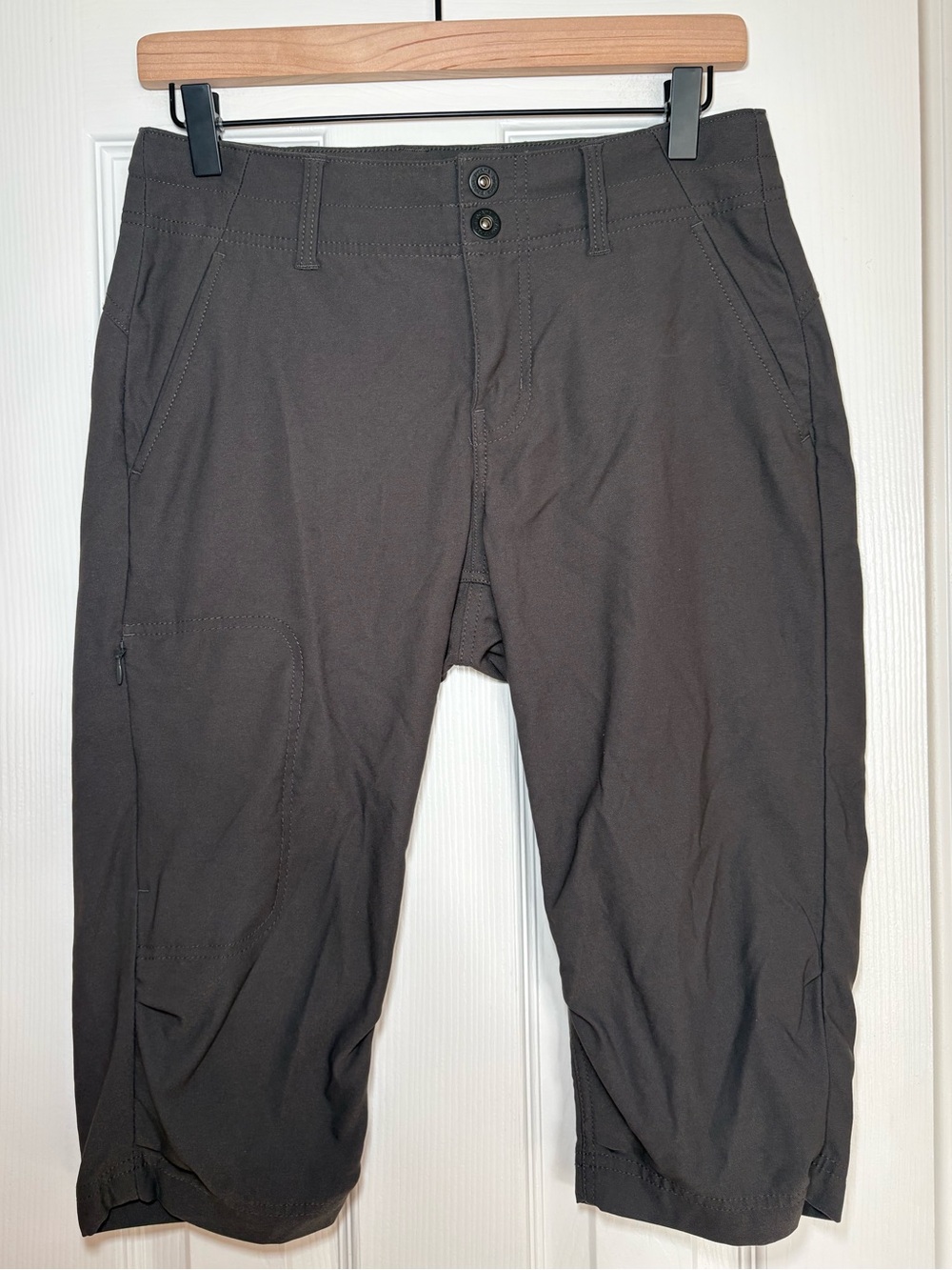 prAna Gray Hiking Capri Pants Size 6 Outdoor Travel Stretch